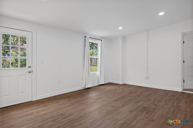 Building Photo - 1103 Bentwood Rd