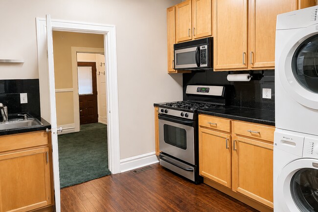 Building Photo - Denver Townhouse Near Sloan’s Lake, LoHi & Downtown