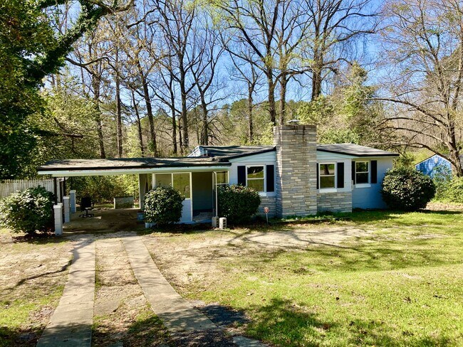 Building Photo - 3226 Holt Rd