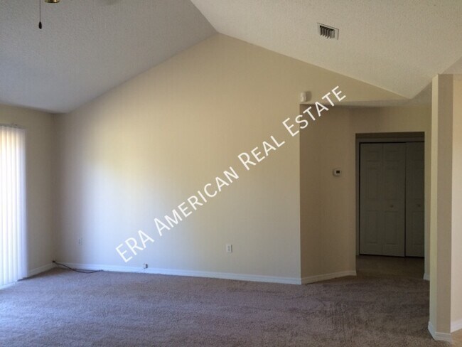 Building Photo - 7474 Manatee St