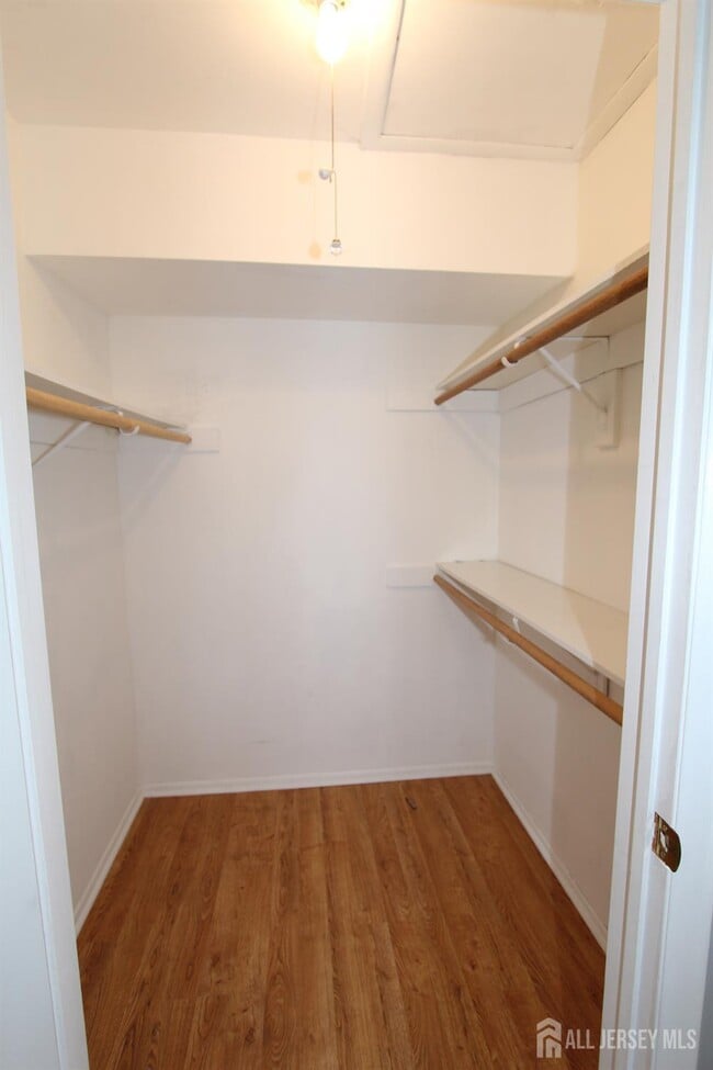 Building Photo - 1112 Aspen Dr