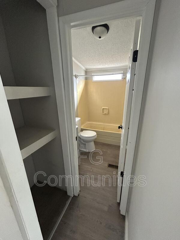 Building Photo - 1754 Zion Rd