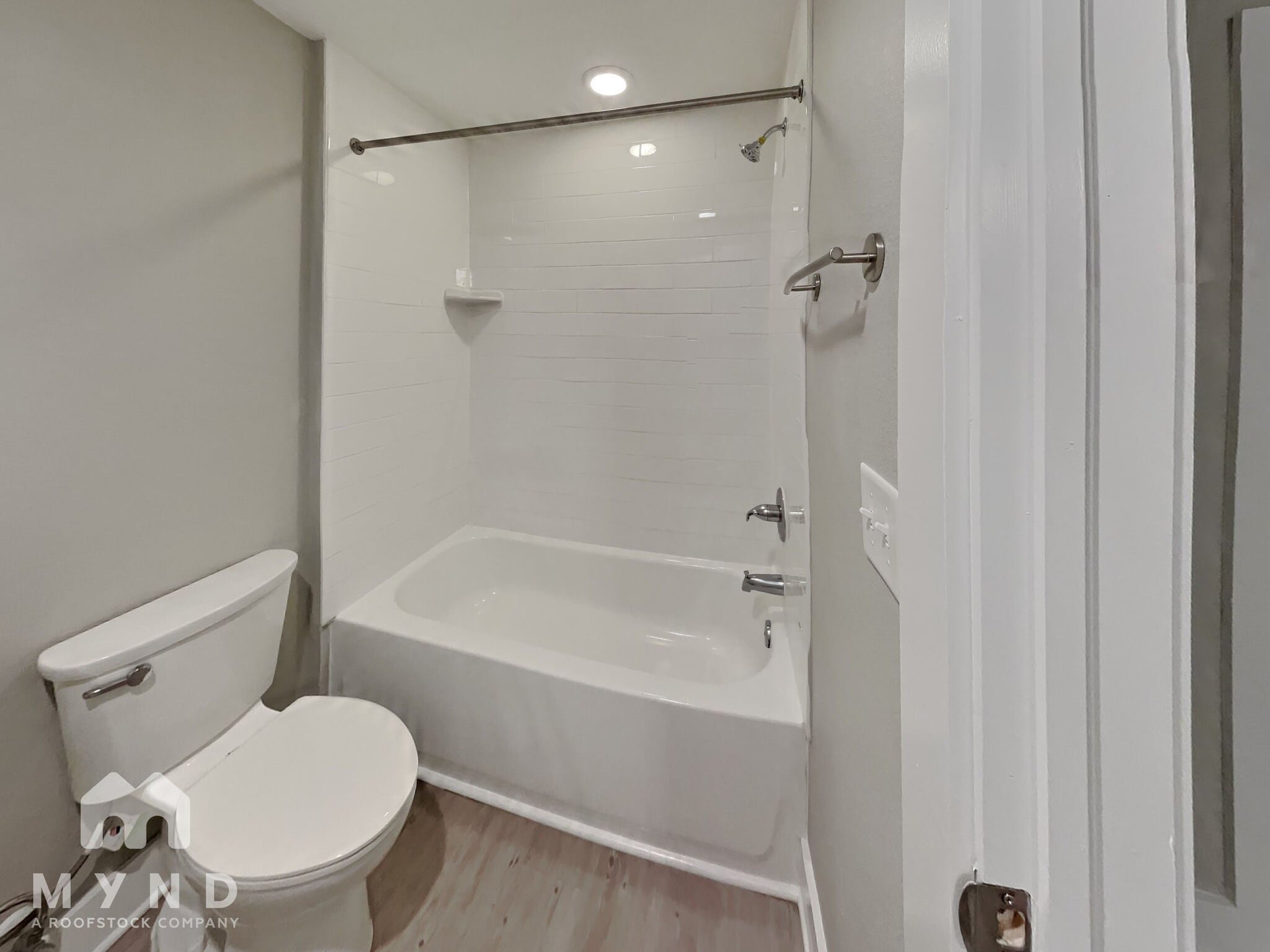 Building Photo - 829 E Orange St