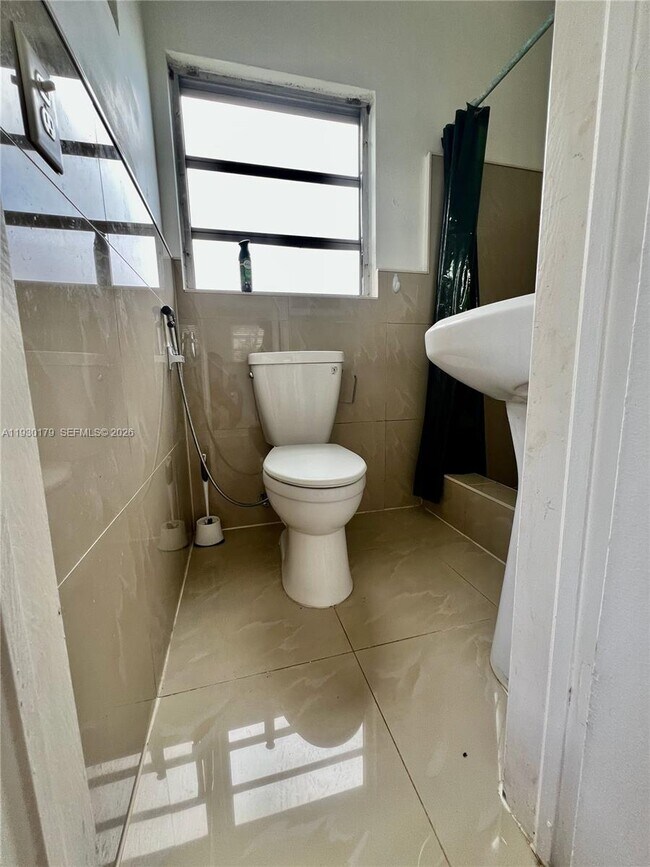 Building Photo - 2018 Jackson St