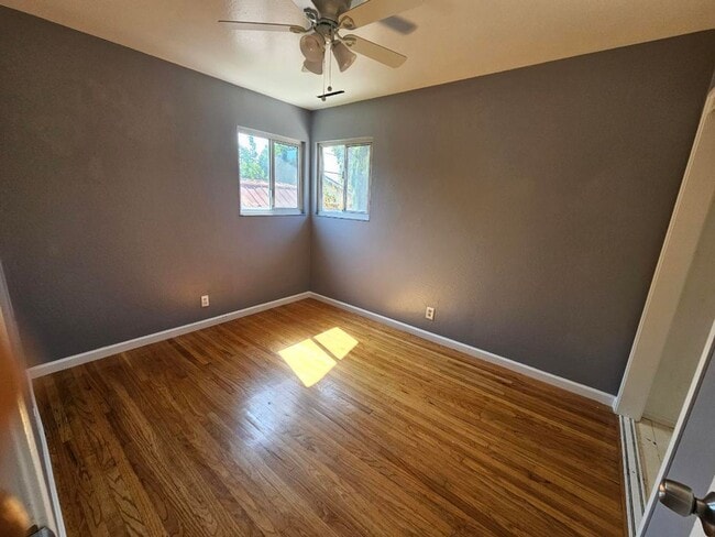 Building Photo - Four-Bedroom Fairfield Home!