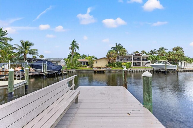 Building Photo - 4000 14th Way NE