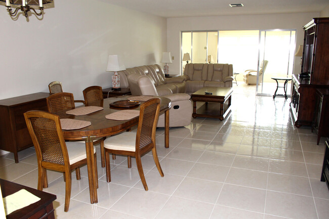 Building Photo - 5730 Fernley Dr E