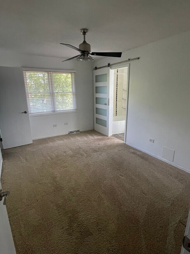 2463 Red Oak Trl 2463 Red Oak Trl Crest Hill IL 60403 Apartment Finder