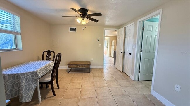 Building Photo - 12611 1st Isle