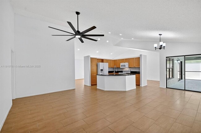 Building Photo - 9721 Majestic Way