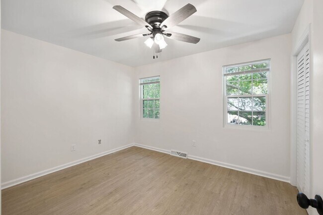 Building Photo - Available now. Water included. RENOVATED 2 BR/1.5 BA Townhouse in the Heart of James Island!