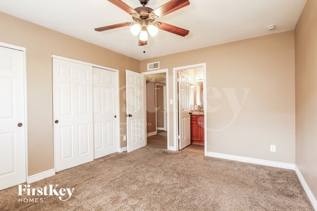 Building Photo - 12215 N 36th St