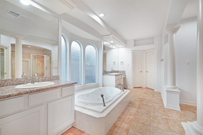 Building Photo - 6915 Monarch Lake Ln