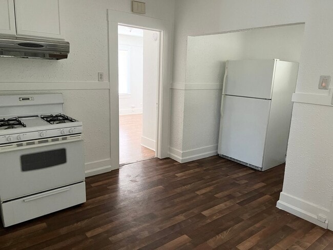 Building Photo - Charming 2 Bedroom, 1 Bath Home in Tower District