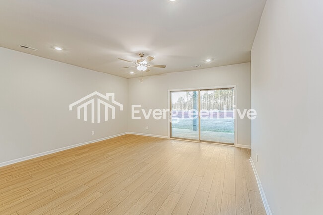 Building Photo - 150 Fenwick Pl