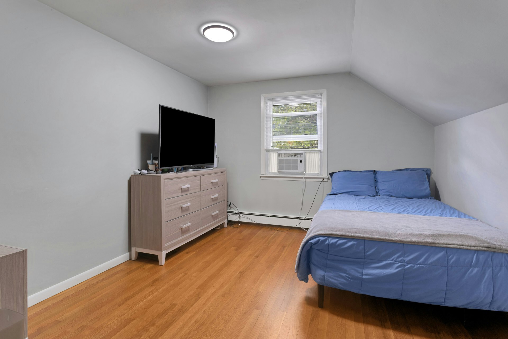 Building Photo - 115 Beauvue Ter