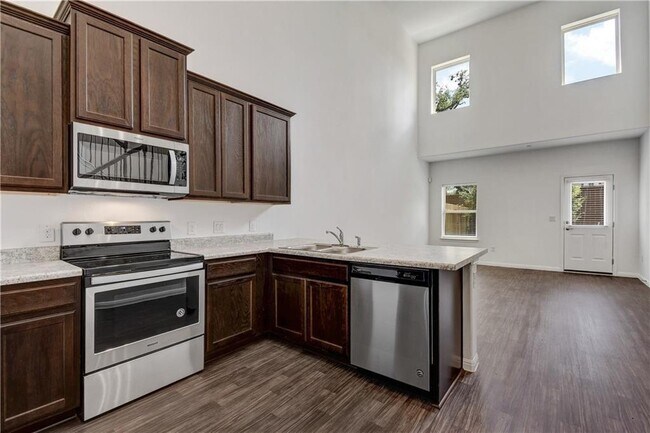 Building Photo - 12912 Leatherback Ln