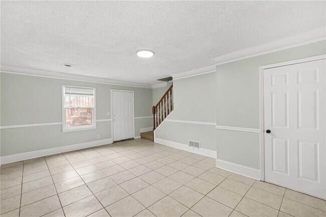 Building Photo - 140 Davis Mill Ct