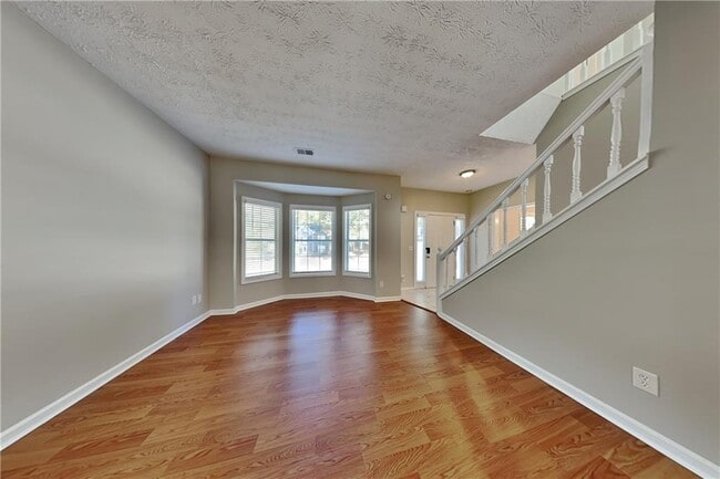 Building Photo - 2020 Hunters Trail Dr