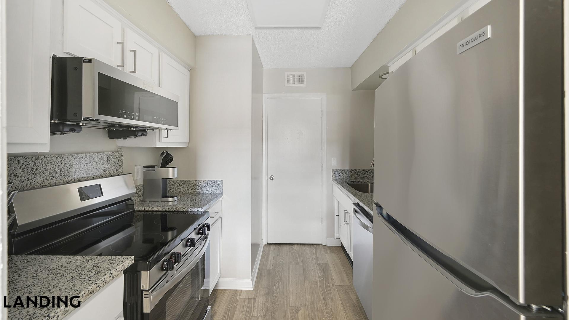 Building Photo - 231 New Shackle Island Rd