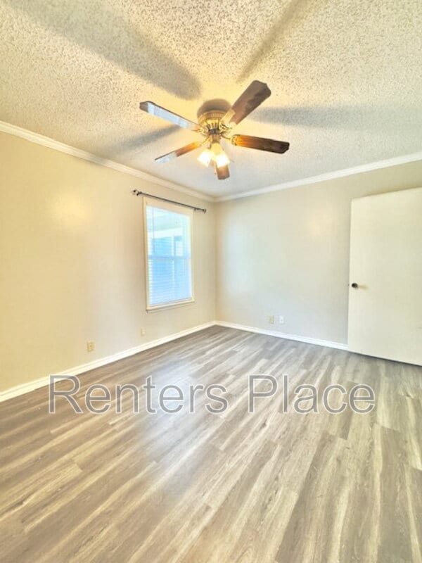 Building Photo - 8405 N 116th E Pl