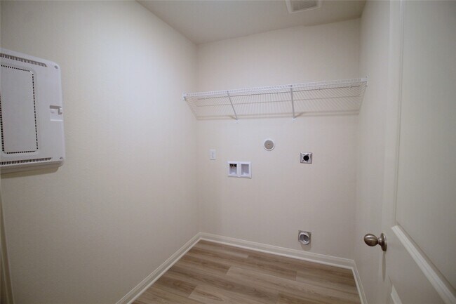 Building Photo - 8031 Vacek Meadows Loop