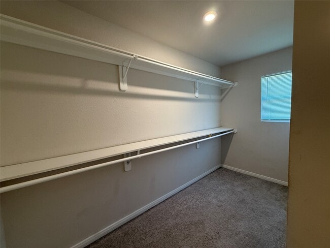 Building Photo - 15535 Taylorcrest Dr
