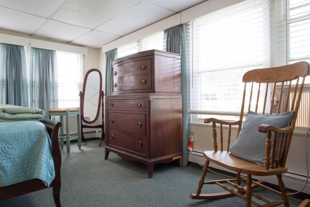 Building Photo - 15 Maple Street