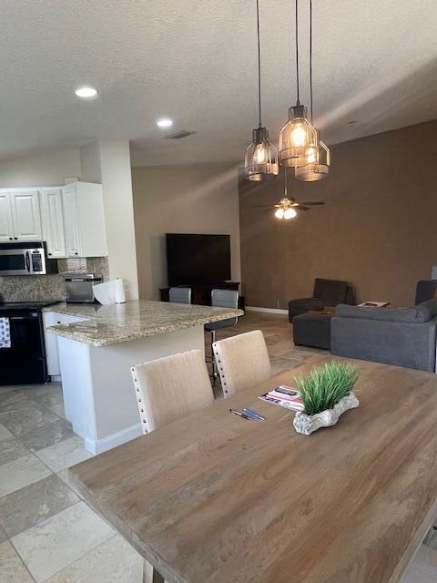Building Photo - 2804 Rio Claro Dr N