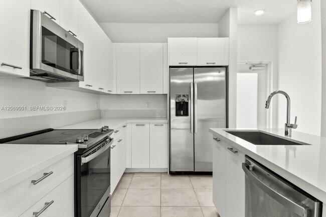 Building Photo - 8301 NW 41st St