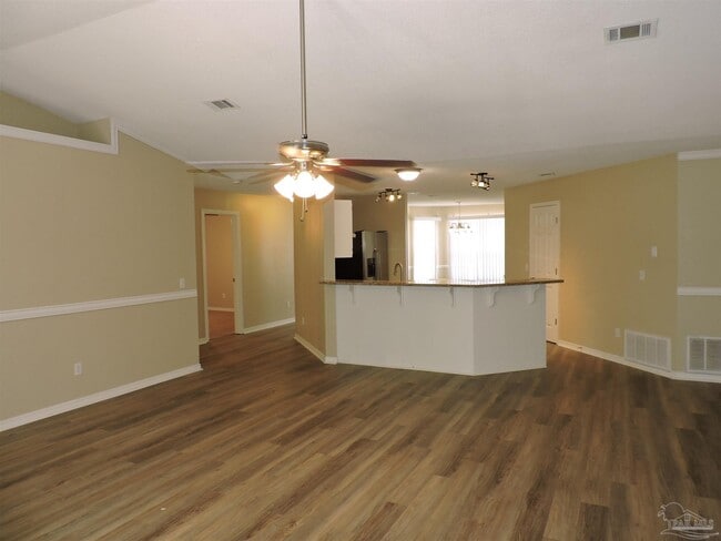 Building Photo - 278 S 61st Ave