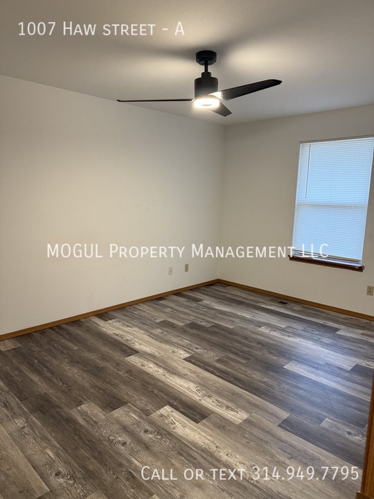 Building Photo - 1007 Haw St