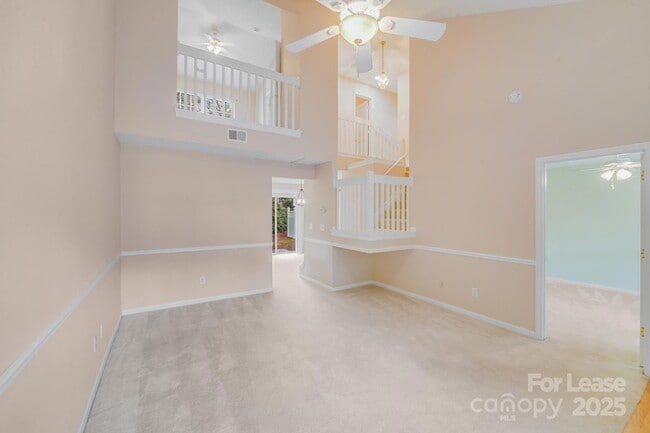 Building Photo - 15021 Deshler Ct