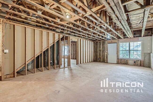 Building Photo - 12258 Cypress Way