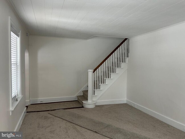 Building Photo - 1407 Delaware Ave