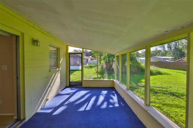 Building Photo - 11507 Valencia Dr