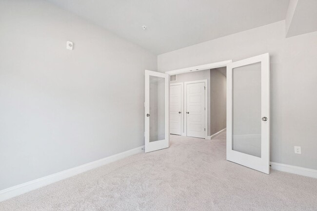Building Photo - Cozy & Contemporary 3BR Condo in Raven Ridge, Raleigh!
