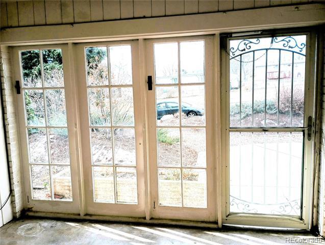 Building Photo - 1927 Alpine Dr