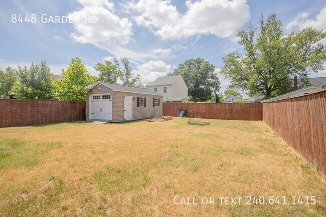 Building Photo - 8448 Garden Rd