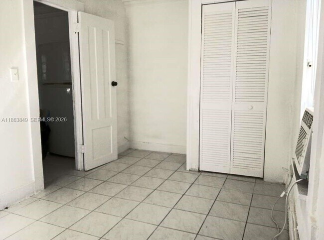 Building Photo - 1925 NW 56th St