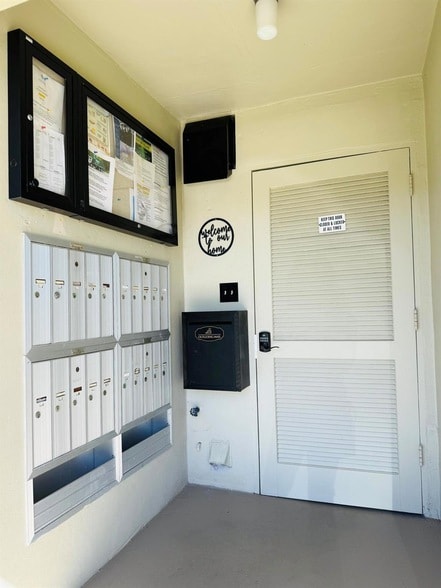 Building Photo - 159 Sussex H