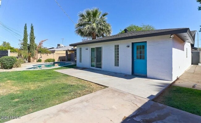 Building Photo - 8338 E Granada Rd