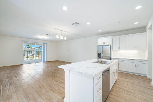 Building Photo - 49211 Garland St