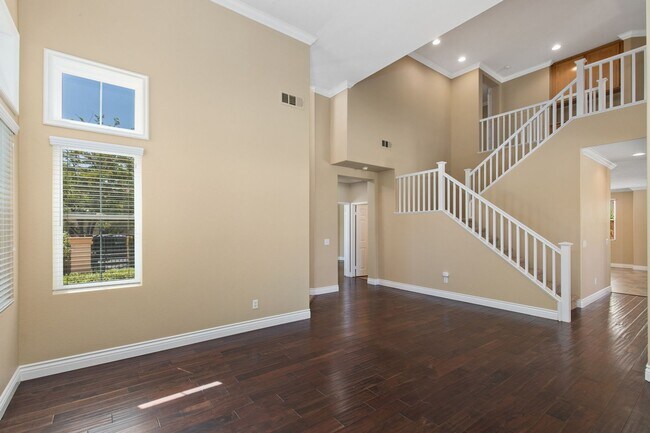 Building Photo - Paseo Del Sol, 5 br/3 ba House, 2-Story, 3 car gar, yard, corner house, gardener, granite, hardwo...