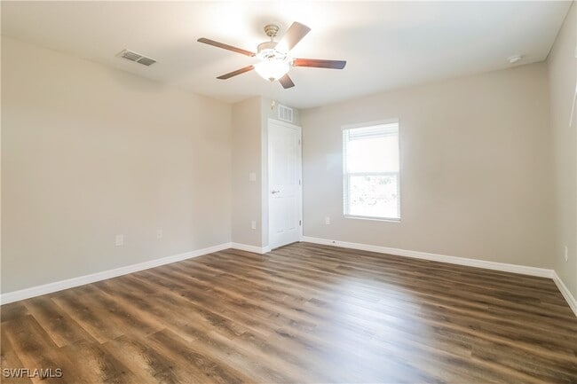 Building Photo - 3022 36th St SW