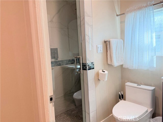 Building Photo - 123 28th St