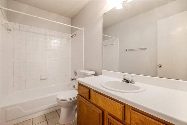 Building Photo - 4510 Abelia Dr