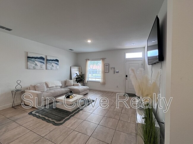 Building Photo - 1631 Cumin Dr