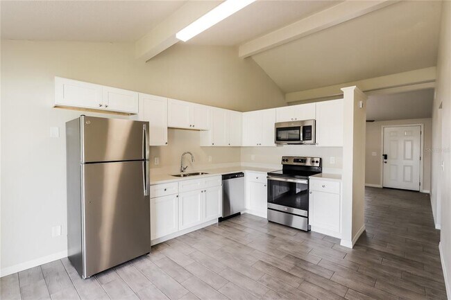 Building Photo - 1205 Windy Hill Dr