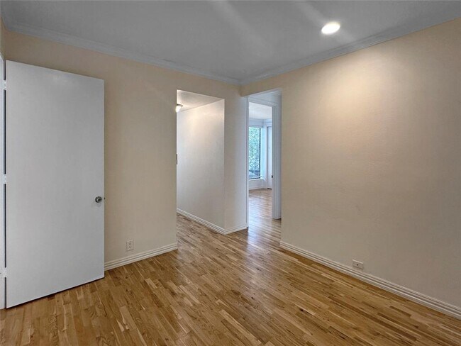 Building Photo - 1111 Potomac Dr